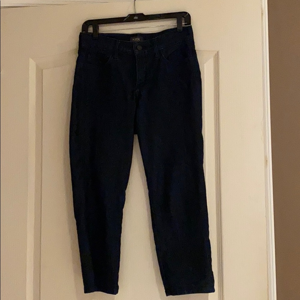 NYDJ  Alina Capri Jeans Size 4
